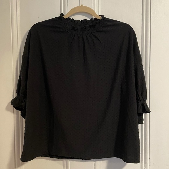 Clipdot Ruffle Top - Picture 5 of 6